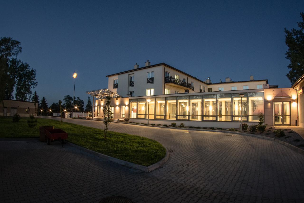 Hotel Radocza Park Business Kültér fotó
